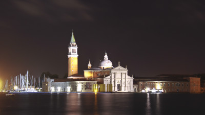 깊고깊은 베네치아의 밤