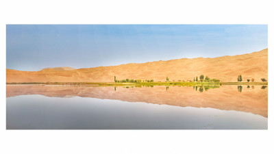 사막속 호수
