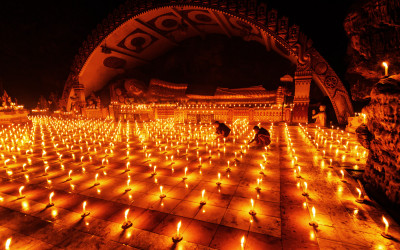 A thousand candles