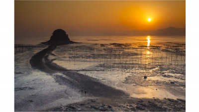 饅頭山의 日出