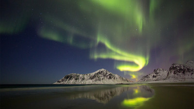 The dance of light